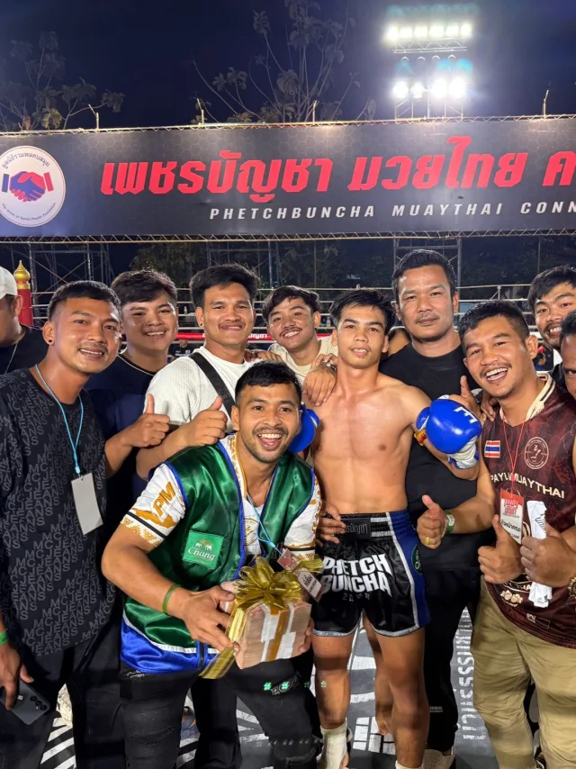 Arm avec l'équipe au Phetch Buncha en avril 2026